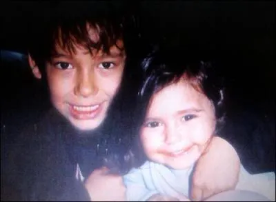 Comment s'appelle son frère ?