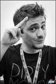 Il fait des SLG juste exceptionnelles avec ses nombreuses personnalités, très doué au montage, il s'agit bien sûr de :