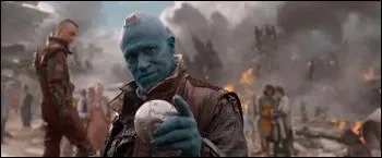 Que donne Peter à Yundu à la place de l'Orbe ?