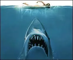 Un film d'horreur qui a dégoûté plus d'un homme d'aller à la plage ! Et oui, ce sont les requins qui ont ce rôle de méchants dans ce film. Vous aurez reconnu :