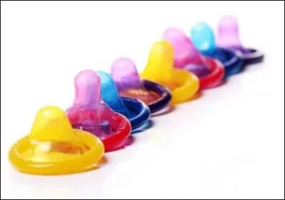 Trois collégiens ont conçu un préservatif qui peut changer de couleur au contact d'une maladie sexuellement transmissible.