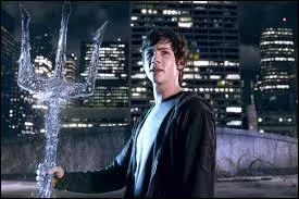 Que fut le choix suprême de Percy qui a permis de sauver l'Olympe ?