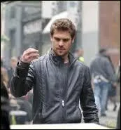 Qui est le père de Chris Rodriguez ?