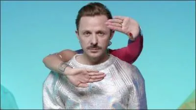 Martin a sorti la chanson...