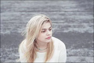 Quels titres qui marchent bien Louane a-t-elle sortis ?