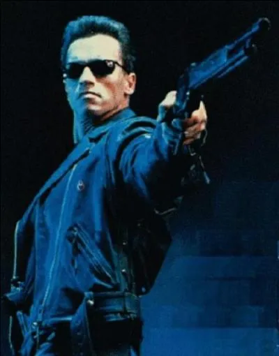 Il paraît qu'Arnold Schwarzenegger ne dit que 700 mots dans "Le Jugement dernier" ! 
Retrouvez la phrase qu'il ne dit pas dans la saga Terminator :