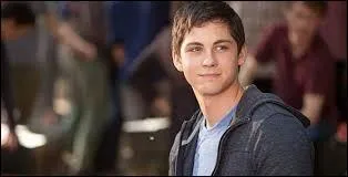 Avec qui Percy finit-il ?