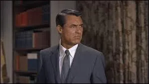 Quel est le titre en anglais de "La Mort aux trousses" ?