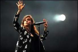 Sur quelle scène sont passées Christine and the Queens ? (2015)