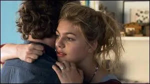 De qui Louane est-elle amoureuse dans le film ?