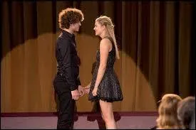 Quelle chanson doivent-ils chanter ensemble ?