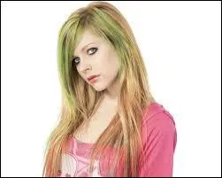 En quelle année s'est-elle mariée avec Chad Kroeger ?