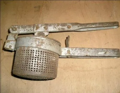 Quel produit est utilisé avec cet ustensile de cuisine ?