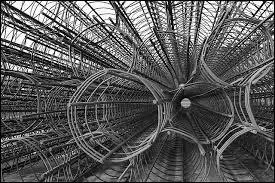 Au cours d'une grande partie du XXe siècle, que représentait le "rideau de fer" ?