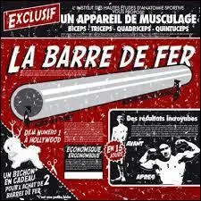 En 2000, quel duo comique interprète le sketch de "la barre de fer" ?