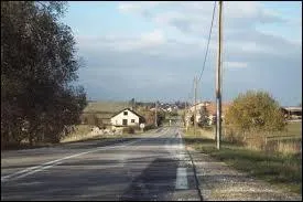 Cette balade se termine en Lorraine, à Ville-en-Vermois. Située au Sud de Nancy et à l'Ouest de Saint-Nicolas-de-Port, cette commune se trouve dans le département ...
