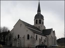 Nous commençons cette balade à Artenay. Commune Loirétaine, dans la région naturelle de Beauce, elle se situe en région ...