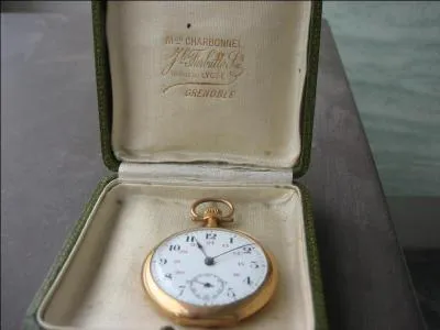 Symbole du temps qui passe, nous finirons cet instant nostalgique avec les montres-gousset. Elle portaient parfois le nom d'un légume, lequel ?