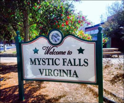 Épisode 1 : pour quelle raison plus aucun être surnaturel ne peut entrer dans Mystic Falls ?