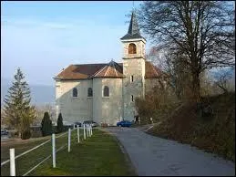 Nous sommes à Champagneux. Commune de l'arrondissement de Chambéry, cette commune se situe en région ...