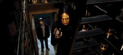 Dans "Harry Potter et la Coupe de Feu", Severus Rogue (encore lui !) accuse Harry Potter de voler dans sa réserve personnelle. Mais quel est le produit que Severus Rogue l'accuse de voler ?