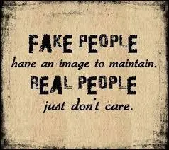 10, 2% des profils, sur Facebook, sont des faux.