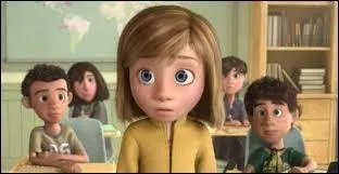 Dans la même scène, on peut voir un garçon porter l'inscription "86" sur son T-shirt. D'après les informations, les studios Pixar furent fondés en 1986.