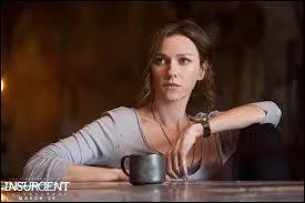 Comment s'appelle la mère de Tobias ? (Comment veut-elle qu'on l'appelle ?)