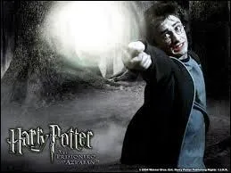 Quel sort jette-t-on contre les Détraqueurs ?