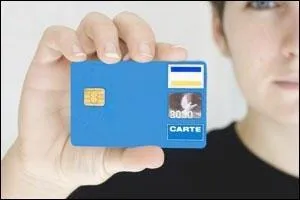 A quel âge un enfant a-t-il le droit de posséder une carte bancaire ?
(Attention, très difficile ! )