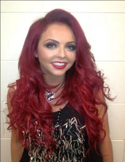À quel accessoire Jesy Nelson est-elle accro ?