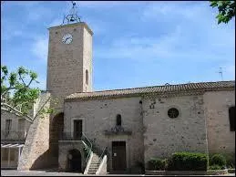 Nous voyons sur cette image l'église Saint-Gilles de la commune d'Usclas-d'Hérault. Commune du Languedoc-Roussillon, elle se situe dans le département ...