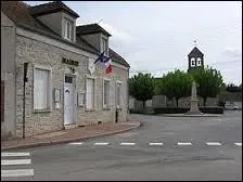 Commune de l'arrondissement de Fontainebleau, La Madeleine-sur-Loing se situe dans le département francilien ...