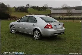 Pouvez-vous me donner le nom de cette dernière voiture ?