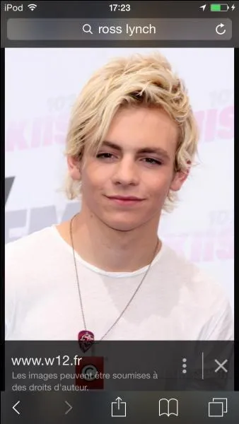 Dans quel téléfilm joue-t-il avec Maia Mitchell ?