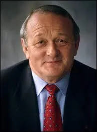 Ancien cycliste professionnel de 1967 à 1971, il a par la suite exercé dans le journalisme sportif. Puis, de 1989 à 2006, il occupe la fonction de directeur du Tour de France. Qui est-il ?