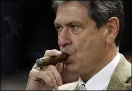 Ce haut fonctionnaire et homme politique français a été préfet, dirigeant de la RATP, de Air France et membre du gouvernement. Il y a quelques temps, il fut au coeur d'un scandale concernant des achats de cigares réglés avec des fonds ministériels. De qui s'agit-il ?