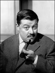 Voici un acteur, auteur et humoriste mythique. Ce grand monsieur fut notamment l'un des comédiens phares du réalisateur Georges Lautner, avec des rôles mémorables dans "Les Tontons flingueurs", "Les Barbouzes", "Des pissenlits par la racine", etc. Il s'appelle :