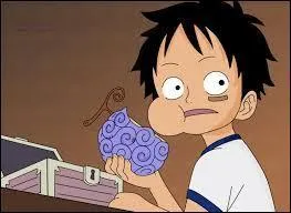 À quel âge Luffy ingère-t-il le fruit du Gum-Gum ?