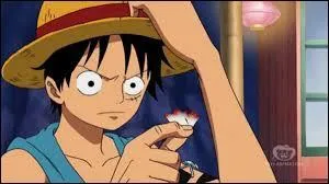 Où Luffy range-t-il la carte de vie que lui confie Ace ?
