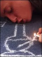 Moquette - Que signifie l'expression "Fumer la moquette" ?