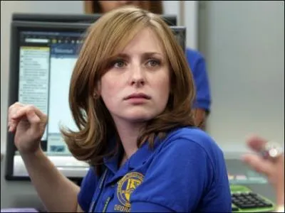 Dans la saison 6, quel sport pratiquait Holly J ?