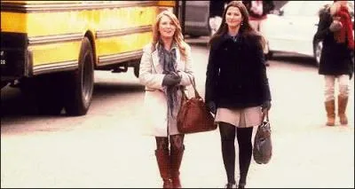 Avec qui Holly J va-t-elle sortir dans la saison 9 ?