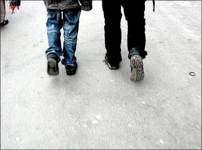 Qui a chanté "Go hard or go home" ?