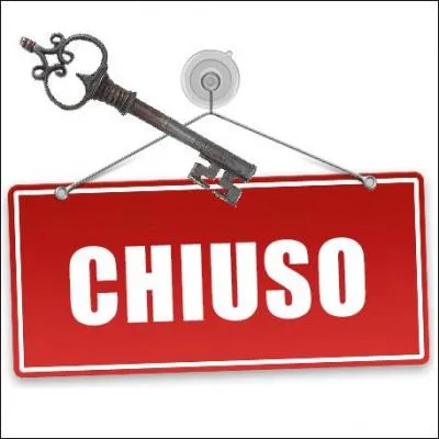 La porte de cet hôtel italien est fermée. c'est CLair (CHIaro), il y est bien écrit « chiuso ». Qui en a la CLef ?