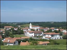 Pour commencer notre promenade quotidienne, je vous emmène dans la Pays Basque, à Ahetze. Nous sommes dans le département ...