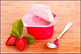 De quelle famille fait partie un yaourt aux fruits ?