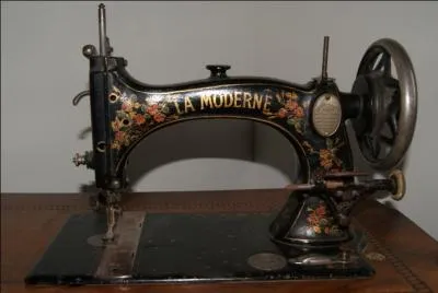 Qui a inventé la machine à coudre ?