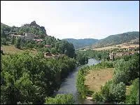 Dans quel département coule l'il ?