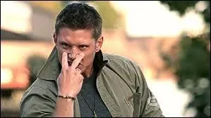 Je te surveille, je...